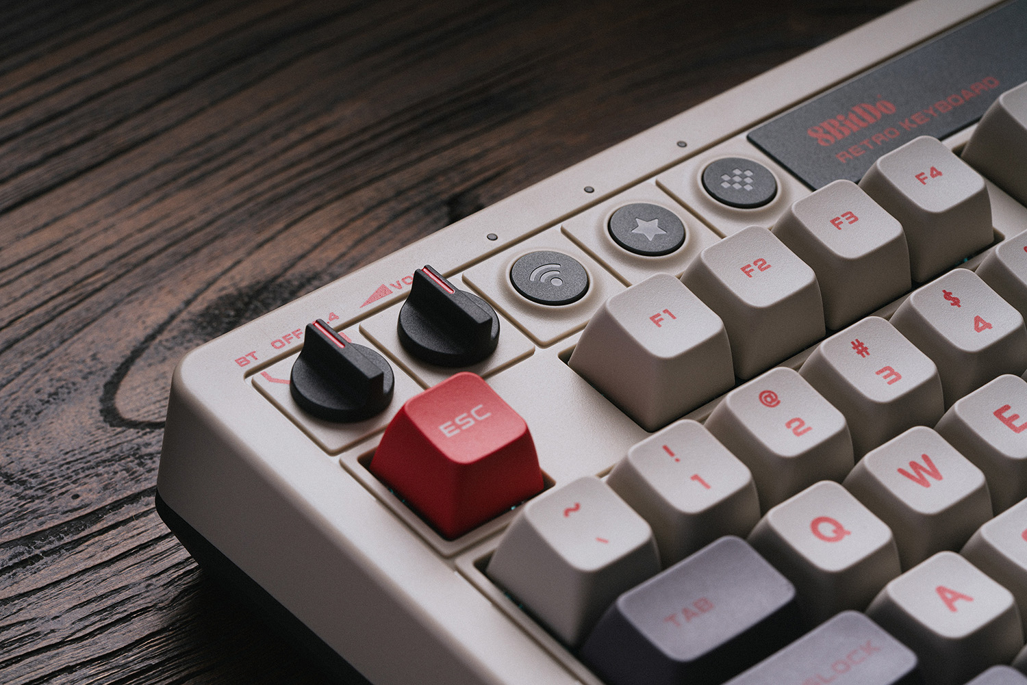 8Bitdo Retro Mechanical Keyboa - đánh giá và giá Retro Gaming Keyboard